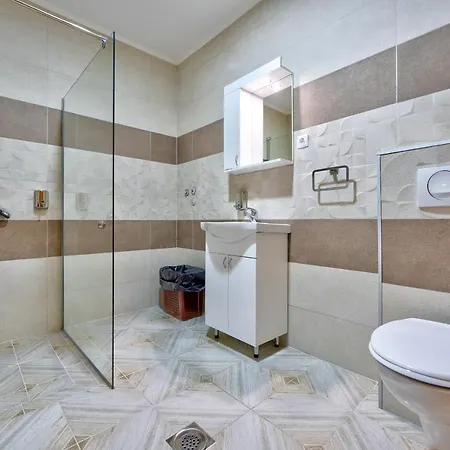 Hotel Konaciste Braca Sekulici *