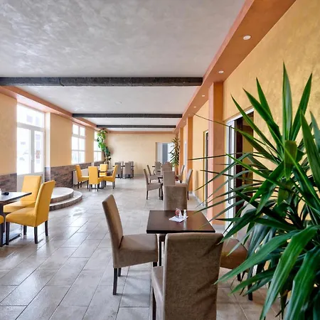 Hotel Konaciste Braca Sekulici *